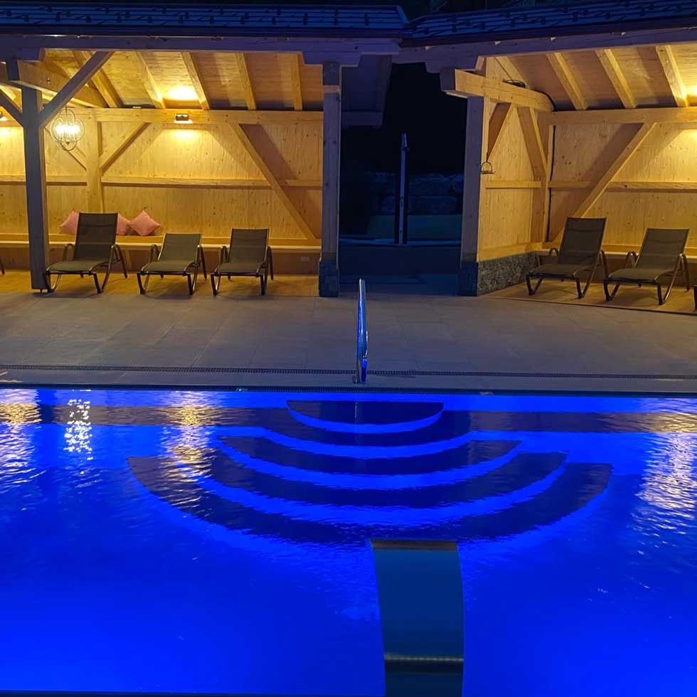 Außenpool & Whirlpool